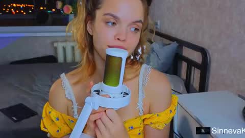 Snapshot of eva_sinn chatting on October 10, 6:02 pm Hi there i am Eva and i wish create a nice community with you so join my Ticket Show for more pleasure online show from October 10, 6:02 pm