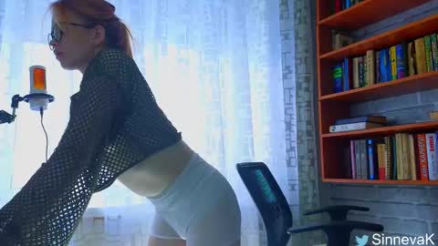 Snapshot of eva_sinn chatting on February 15, 7:06 am Hi there i am Eva and i wish create a nice community with you so join my Ticket Show for more pleasure online show from February 15, 7:06 am