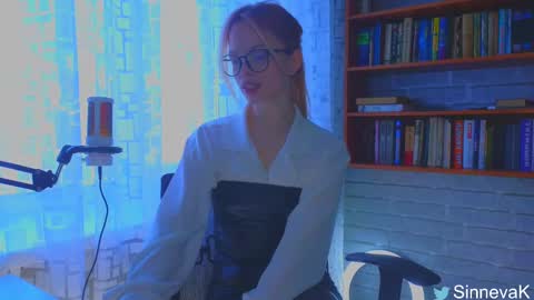 Snapshot of eva_sinn chatting on February 23, 7:49 am Hi there i am Eva and i wish create a nice community with you so join my Ticket Show for more pleasure online show from February 23, 7:49 am