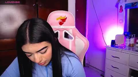 Eva  online show from March 5, 6:23 pm