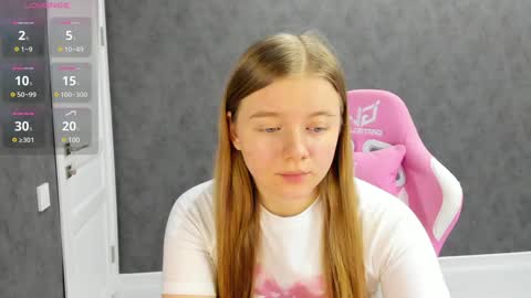 Snapshot of eva_tomiok chatting on January 25, 5:29 am Eva online show from January 25, 5:29 am