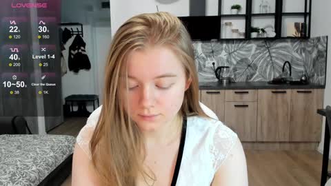 Snapshot of eva_tomiok chatting on January 7, 5:22 am Eva online show from January 7, 5:22 am