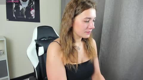 eva_toy online show from March 10, 3:01 am