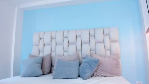 Eva  online show from April 4, 8:51 pm