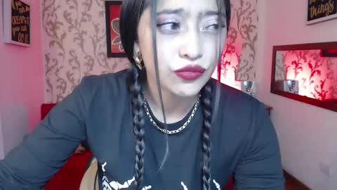 Evva Obsidiann online show from October 20, 1:25 pm