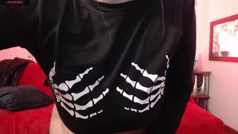 Evva Obsidiann online show from November 18, 3:46 pm