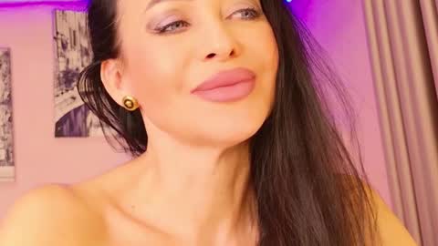 Eva 3 online show from September 30, 7:30 pm