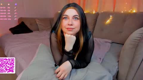 Snapshot of evablimey chatting on September 18, 5:17 am Eva online show from September 18, 5:17 am