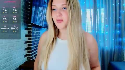 Eva  online show from October 19, 9:44 am