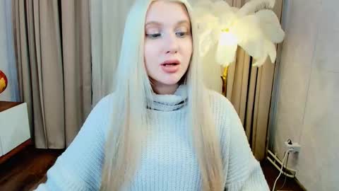 Eva  online show from January 13, 3:01 am