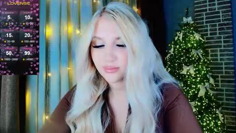 Eva  online show from December 20, 10:30 am