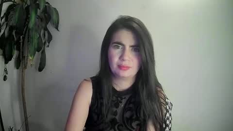 evacollins12 online show from January 7, 12:45 am