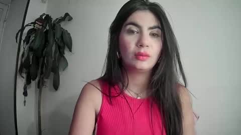 evacollins12 online show from February 10, 12:41 am