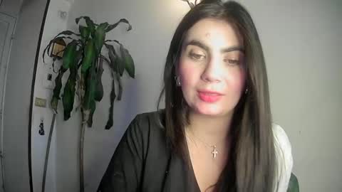 evacollins12 online show from March 3, 11:01 pm