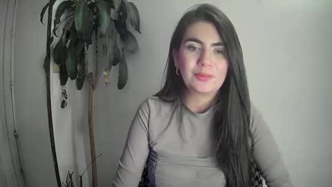 evacollins12 online show from January 8, 2:46 am