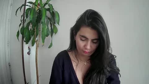 evacollins12 online show from December 16, 12:27 pm