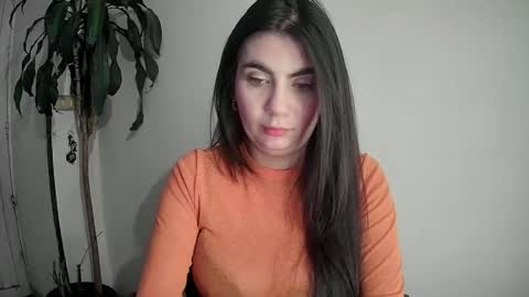 evacollins12 online show from December 7, 1:14 am
