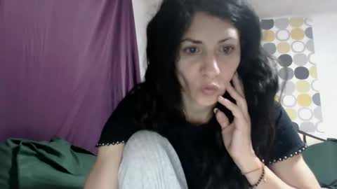 hornycrissyyourlove online show from November 1, 2:37 am