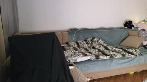 Snapshot of evadior chatting on October 14, 6:21 pm Eva online show from October 14, 6:21 pm