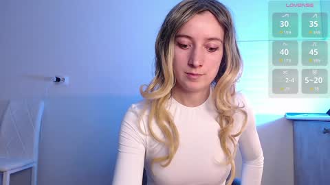 Snapshot of evahailey_ chatting on January 17, 5:11 am Eva online show from January 17, 5:11 am