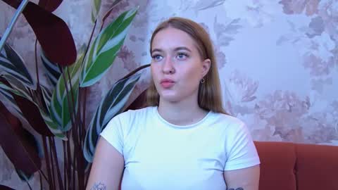 evahariss1 online show from September 29, 6:07 am