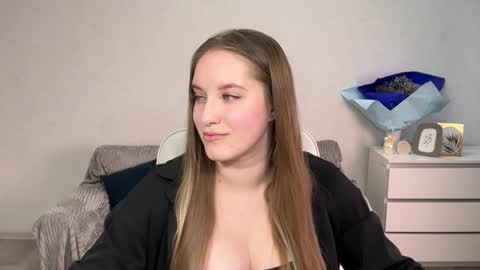 Eva online show from September 24, 1:10 pm