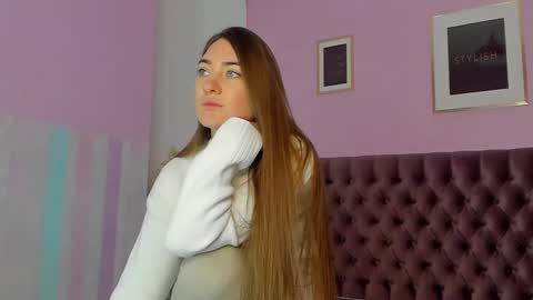 Snapshot of evalaniss chatting on December 16, 7:04 am Eva online show from December 16, 7:04 am