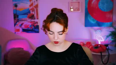 Eva  online show from December 4, 8:45 am