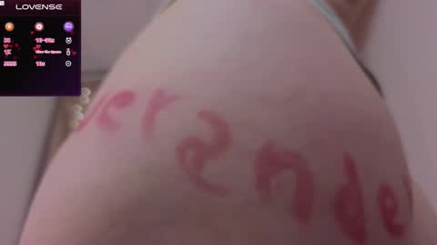 Snapshot of evangel1ne chatting on September 21, 12:20 am evangel1ne online show from September 21, 12:20 am