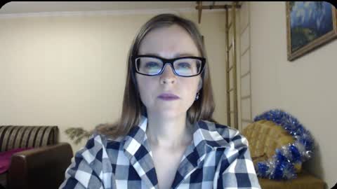 Snapshot of evangeline06 chatting on January 17, 9:28 am YourMistress online show from January 17, 9:28 am