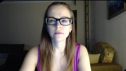 Snapshot of evangeline06 chatting on December 4, 8:45 am YourMistress online show from December 4, 8:45 am
