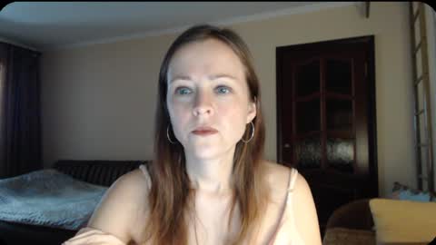 Snapshot of evangeline06 chatting on December 19, 8:13 am YourMistress online show from December 19, 8:13 am