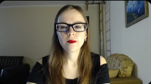 Snapshot of evangeline06 chatting on February 13, 8:17 am YourMistress online show from February 13, 8:17 am