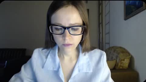 Snapshot of evangeline06 chatting on February 6, 8:39 am YourMistress online show from February 6, 8:39 am