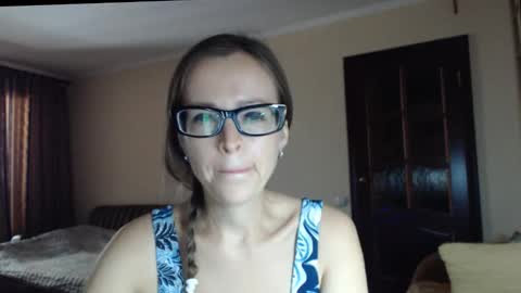 Snapshot of evangeline06 chatting on September 10, 9:09 am YourMistress online show from September 10, 9:09 am