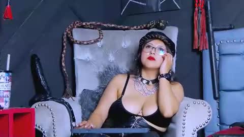 Miss Evangeline    online show from June 25, 12:54 am