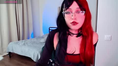 Annice online show from February 24, 4:15 pm