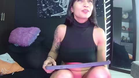 Snapshot of evangelinecors chatting on October 3, 6:46 pm  Eva online show from October 3, 6:46 pm