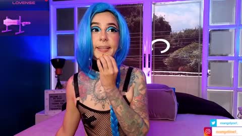 Evangelyne online show from December 15, 3:42 pm