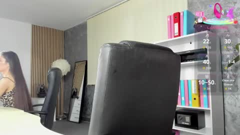 Snapshot of evanoellex chatting on October 15, 8:44 pm Your Fantasy online show from October 15, 8:44 pm