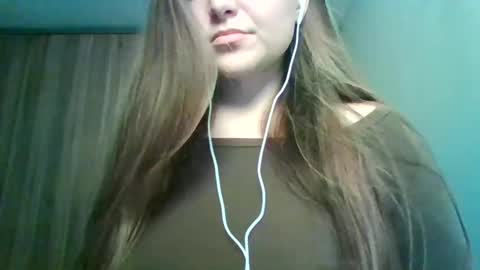 evasapples2026 online show from May 26, 10:09 pm