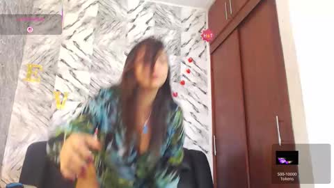 Snapshot of evasilva chatting on October 9, 4:55 pm Eva online show from October 9, 4:55 pm