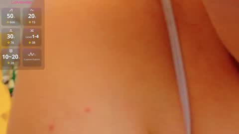 Snapshot of evasinclairr chatting on October 30, 5:54 am evasinclairr online show from October 30, 5:54 am