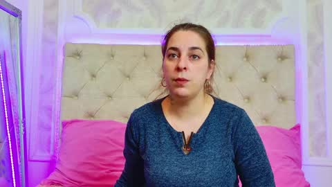 evasinclairr online show from April 2, 3:59 am