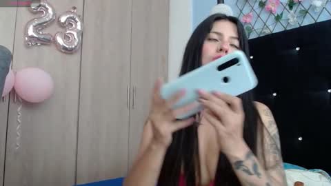 Snapshot of evatits_1 chatting on October 6, 12:00 pm Eva Carter online show from October 6, 12:00 pm