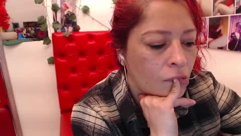 Eva Twiss online show from January 9, 11:36 am