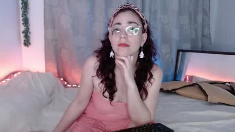 Snapshot of eve_blue77 chatting on January 25, 11:54 pm Eve Blue friends. IG eve blue77 TW EveBlue 1 OF eveblue7 online show from January 25, 11:54 pm