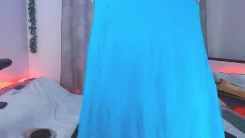 Snapshot of eve_blue77 chatting on December 27, 4:36 am Eve Blue friends. IG eve blue77 TW EveBlue 1 OF eveblue7 online show from December 27, 4:36 am