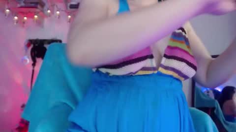 Snapshot of eve_blue77 chatting on September 17, 1:58 am Eve Blue friends. IG eve blue77 TW EveBlue 1 OF eveblue7 online show from September 17, 1:58 am