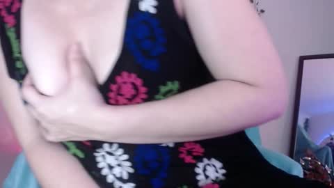 Snapshot of eve_blue77 chatting on September 23, 1:48 am Eve Blue friends. IG eve blue77 TW EveBlue 1 OF eveblue7 online show from September 23, 1:48 am